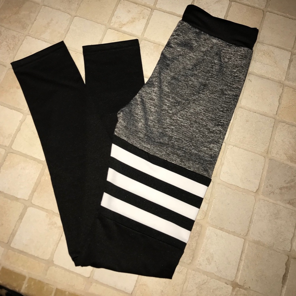 Middle waist sport leggings.
